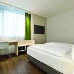 Premier Inn Koblenz City Otel