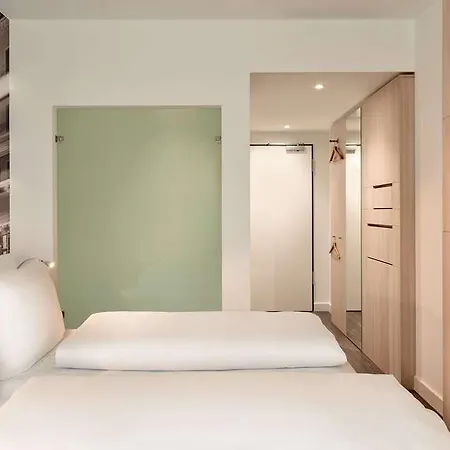 Super 8 By Wyndham Hotel Koblenc