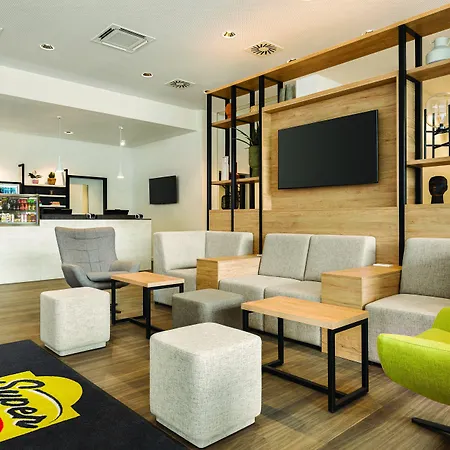 Super 8 By Wyndham Coblenza