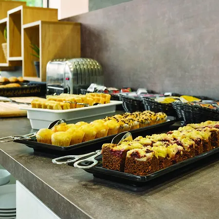 Super 8 By Wyndham Otel Koblenz (Rhineland-Palatinate)