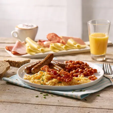 Premier Inn Koblenz City Hotel 3*