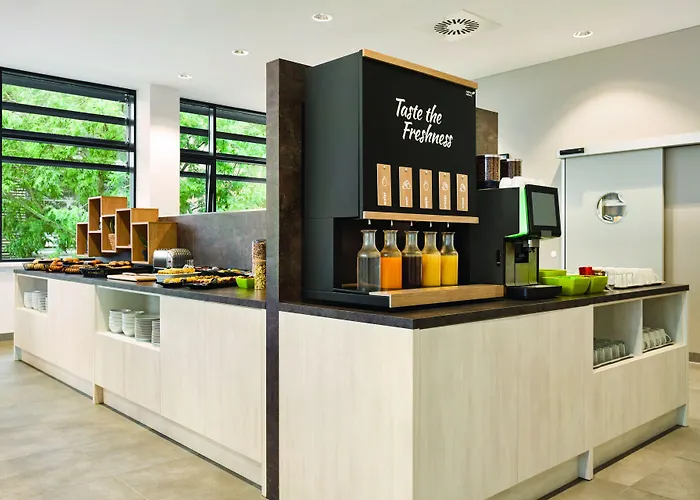 Super 8 By Wyndham Otel 3*