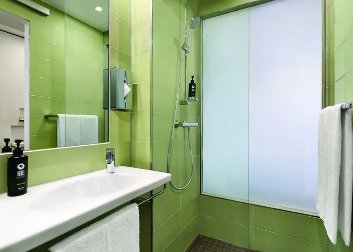 Super 8 By Wyndham Otel 3*