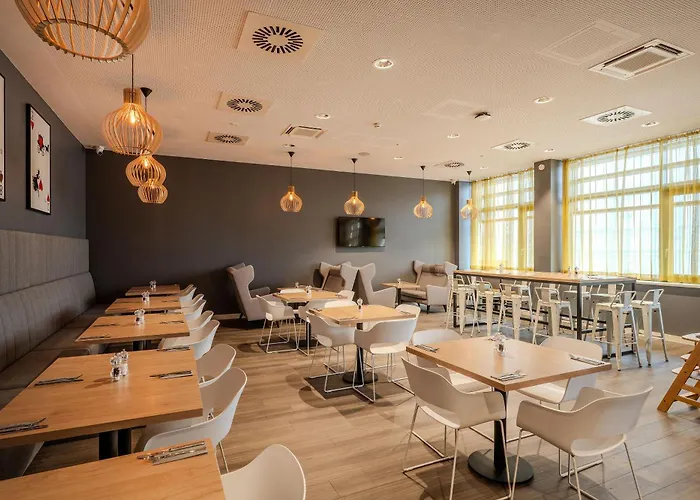 Premier Inn Koblenz City Hotel 3*